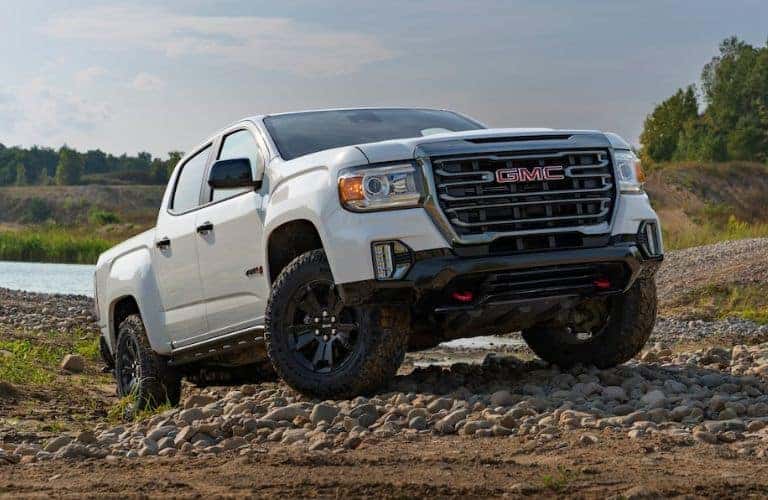 White 2023 GMC Canyon AT4 Front