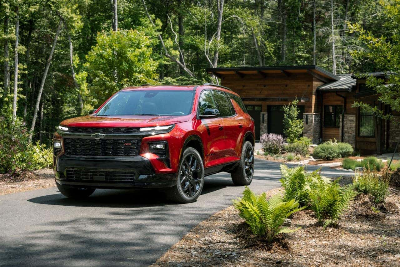 2024 Chevrolet Traverse Front View