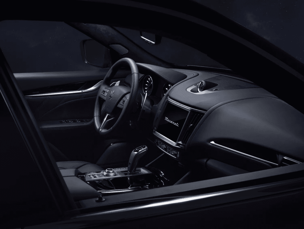 2024_Maserati_Levante_interior.