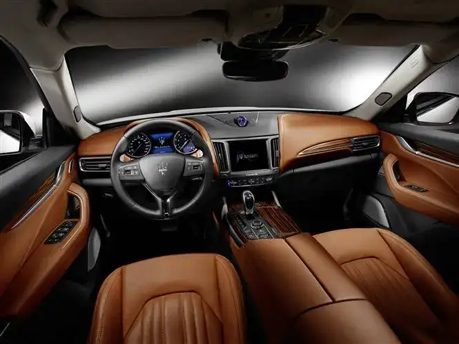 2025 Maserati Levante