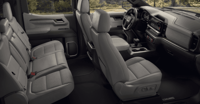 2025 Chevrolet Silverado 1500 Interior