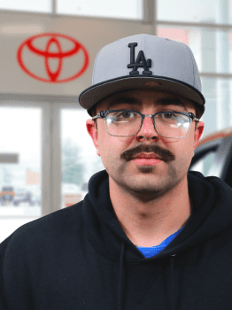 Travis  Mitchell