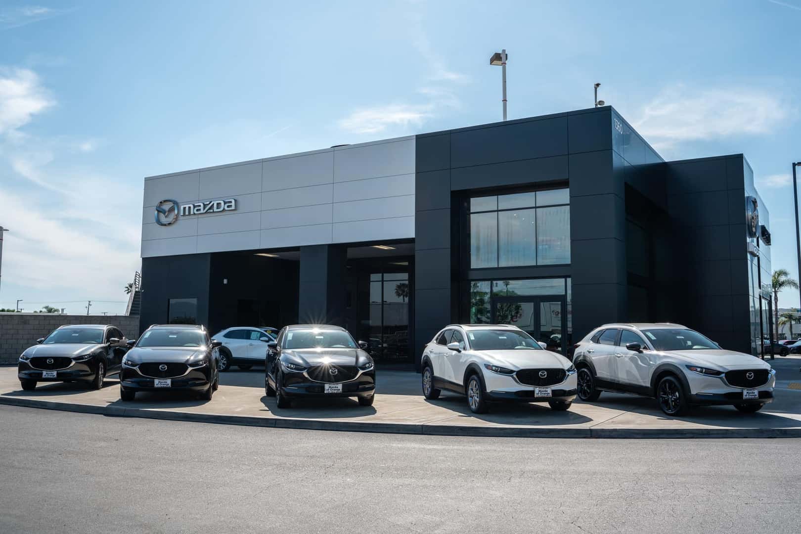 Mazda of Orange dealership in Orange, CA