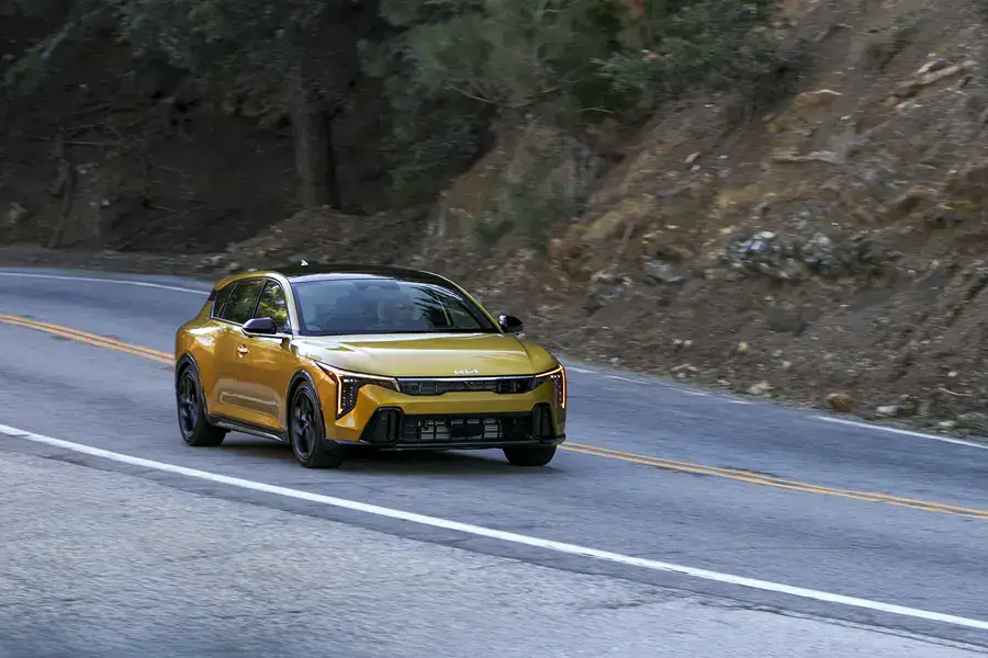 2027 Kia K4 Hatchback - Exterior