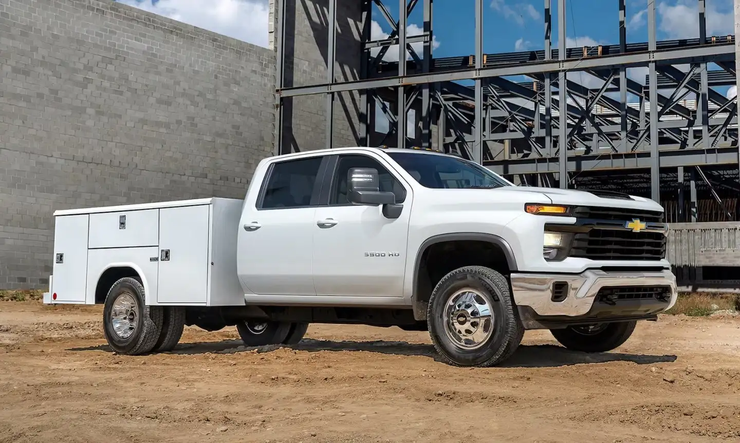 2026 chevrolet 3500hd chassis cab exterior