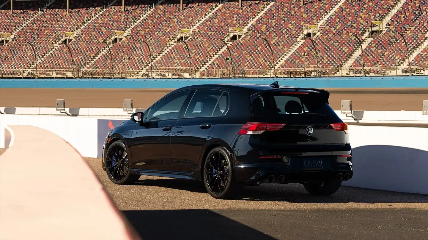 New Volkswagen Golf R For Sale in Tilton | Nucar Volkswagen of Tilton