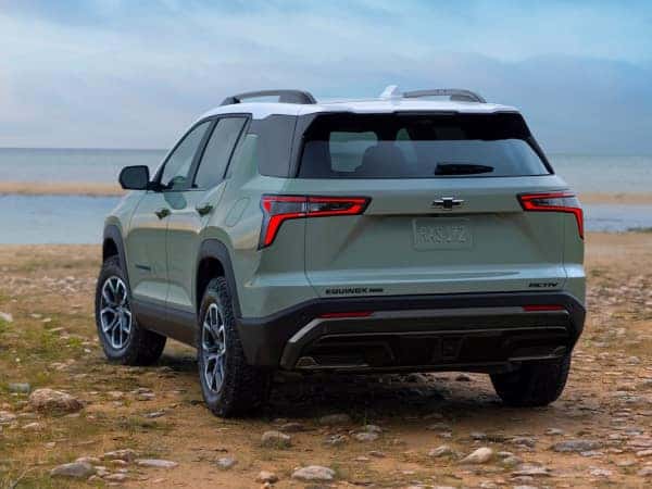 2025-equinox-exterior