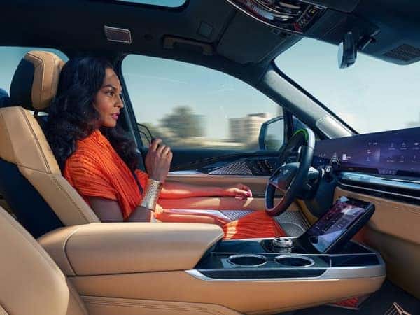 2025-escaladeIQ-driverside 