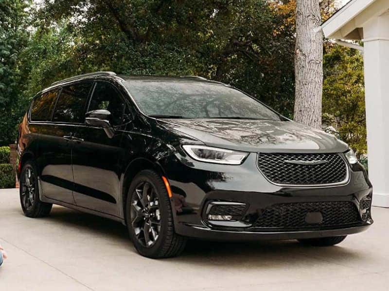 Puente Hills Chrysler - Explore our new Chrysler cars and vans inventory near Huntington Beach CA