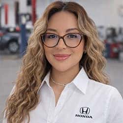 Claudia    Aguilar