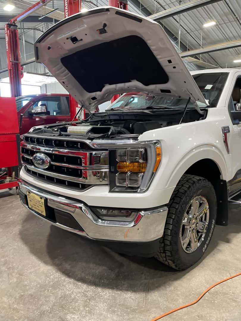 Hood Open on Super Duty Pickup