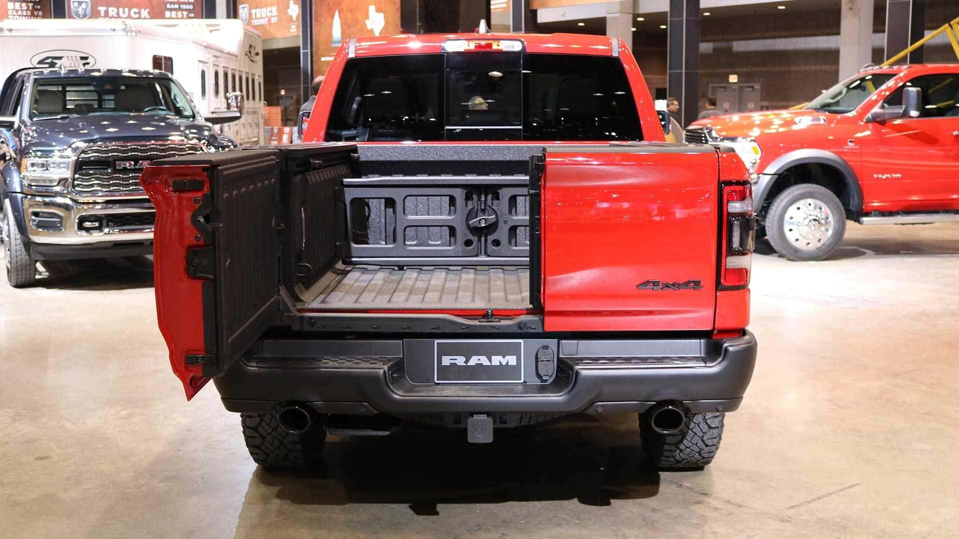 Ram 1500 Multifunction Tailgate for Sale Mississauga, Brampton Team