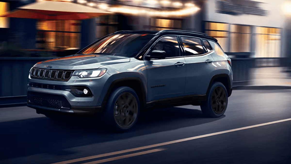 Check out the new Jeep Compass SUVs top features near West Seneca, NY