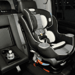 Car seat comfortably placed in an SUV
